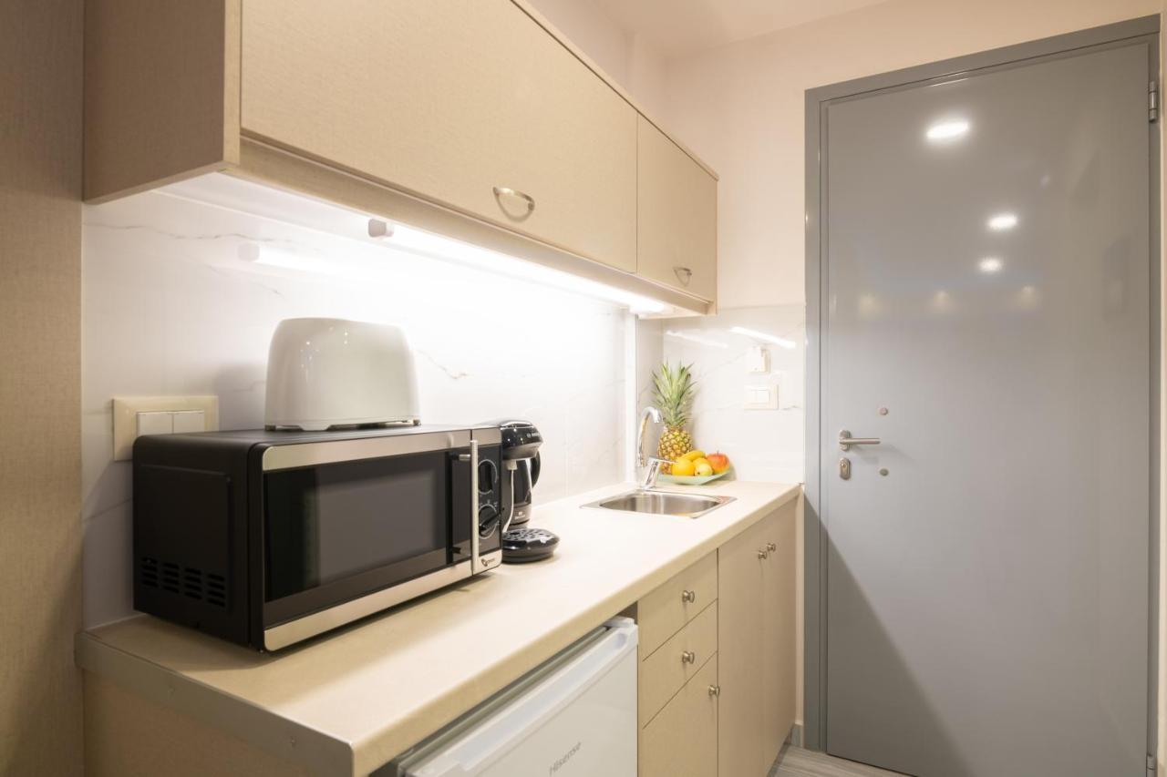 Sea Diamond Suites Laganás Eksteriør bilde