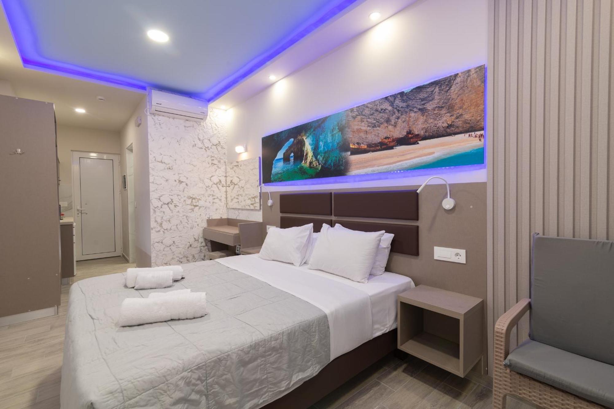 Sea Diamond Suites Laganás Eksteriør bilde